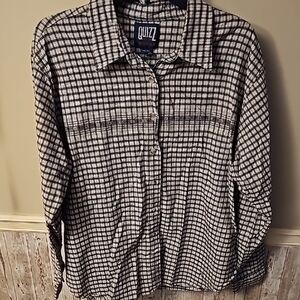 ❄️Black and Tan Top with Unique Design #C8